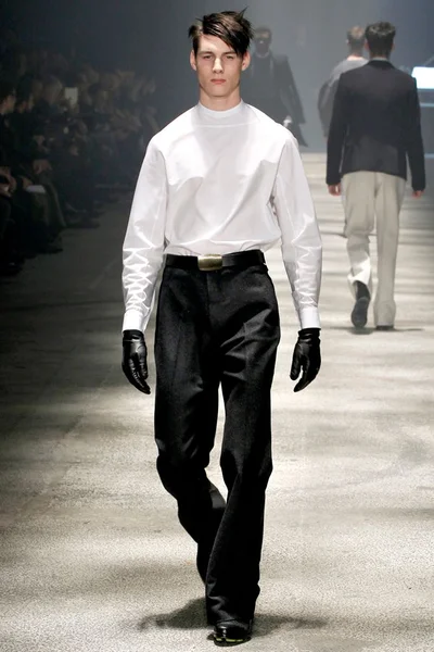 Look 23